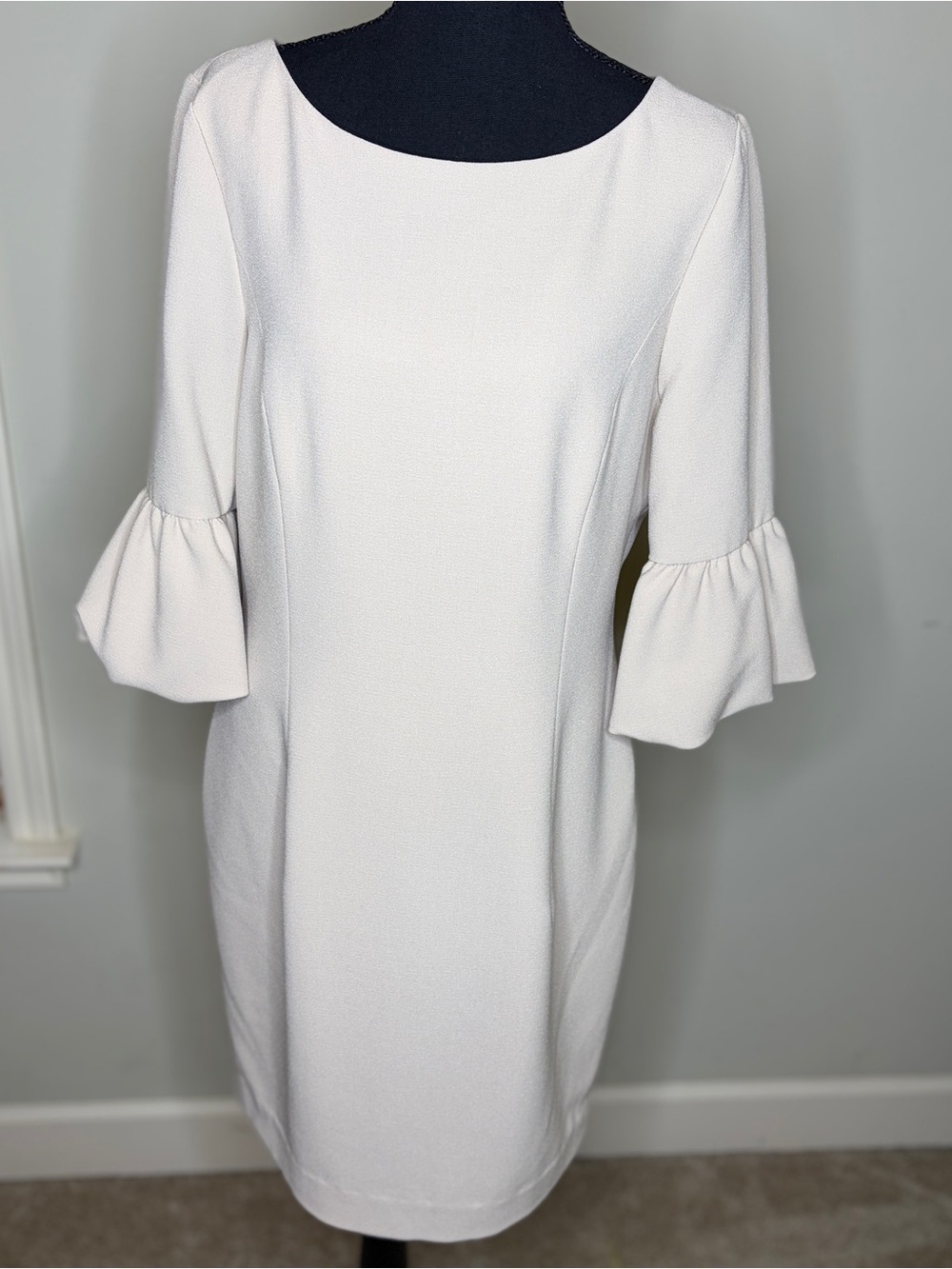 Antonio Melani Elegant Beige Ruffle-Sleeve Shift Dress 10
